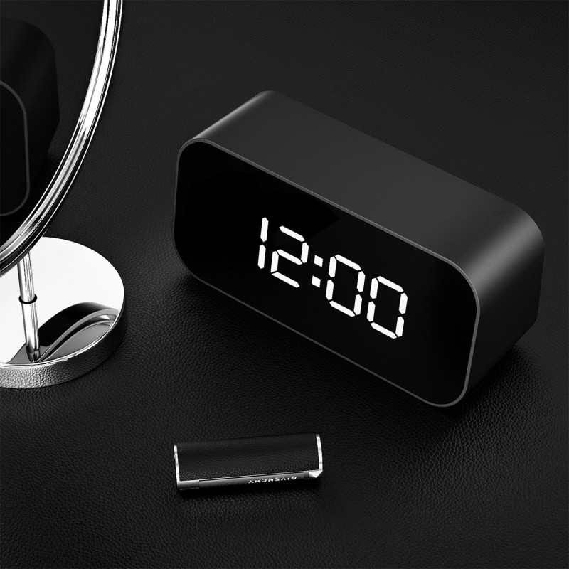 Clock with Full HD WiFi Camera and Recording