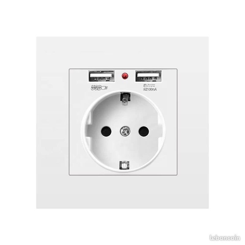 Full HD Camera with Motion Detection in Wall Socket